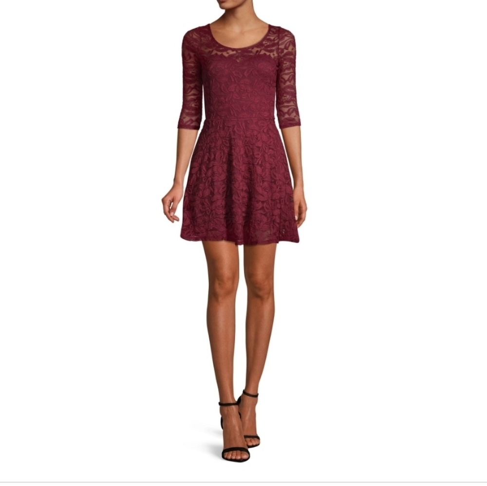 Material Girl Juniors' Lace Illusion Skate…